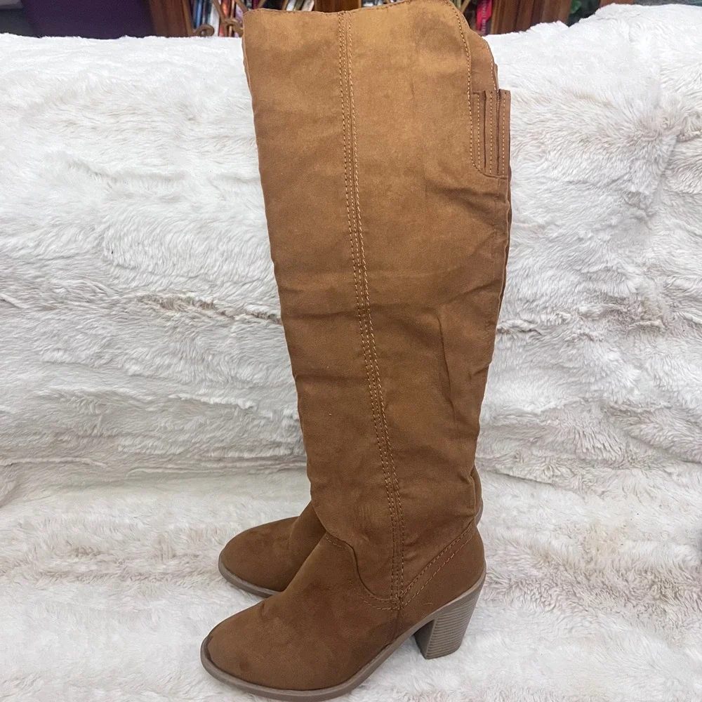DV Dolce Vita Marilyn Tan Faux Suede Over The Knee Block Heel Boots‎ Womens 7.5